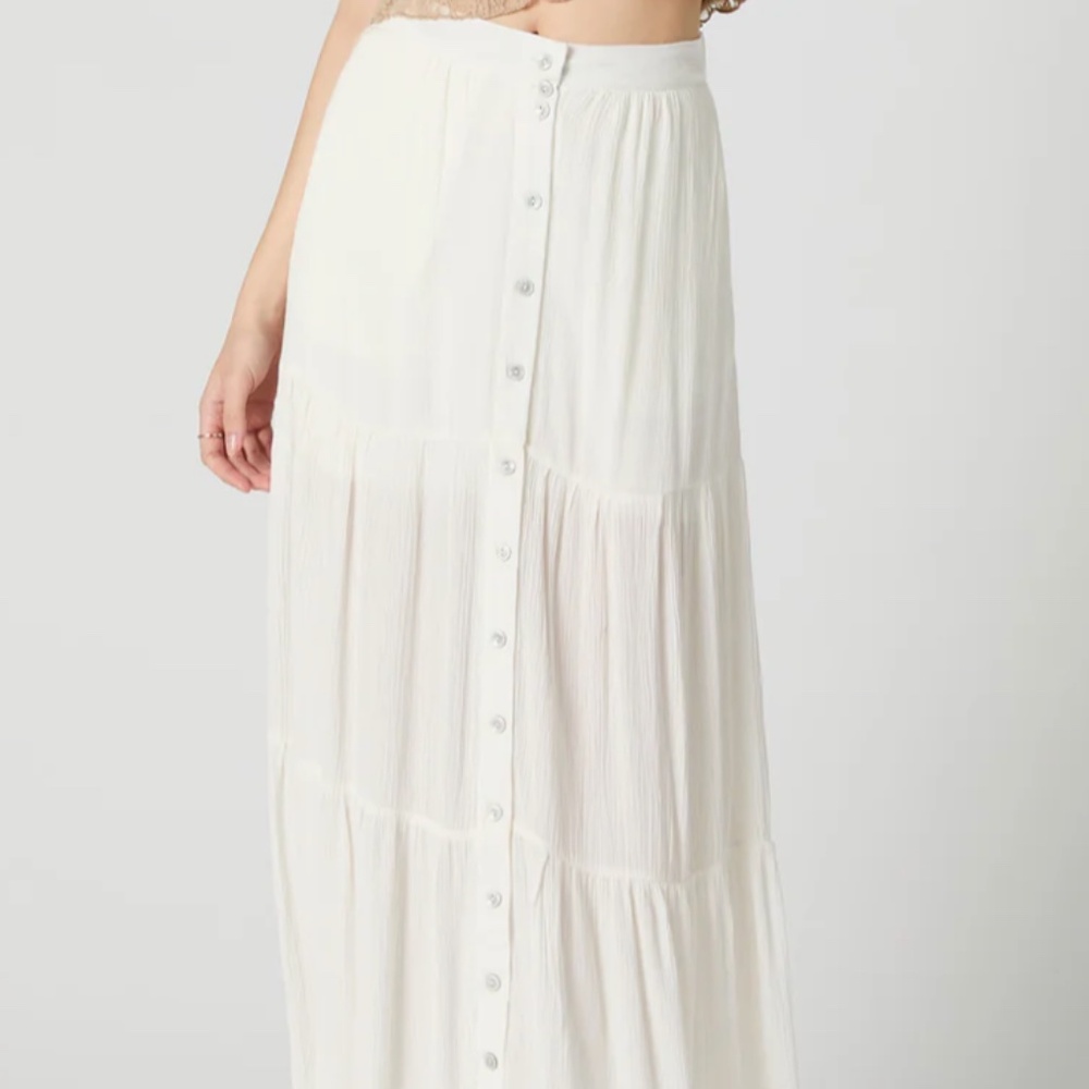 Buttoned White Tiered Maxi Skirt